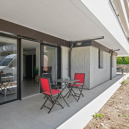 Appartement Maveria Welkeys Annecy Bagian luar foto
